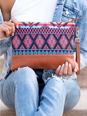 Boho Aztec Pattern Wristlet Clutch in Pink and Brown